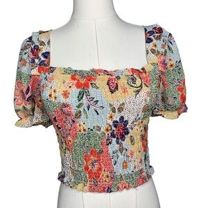 Monteau Los Angeles Floral Puff Sleeve Top
blouse Ruffle Twee Crop Stretch Retro